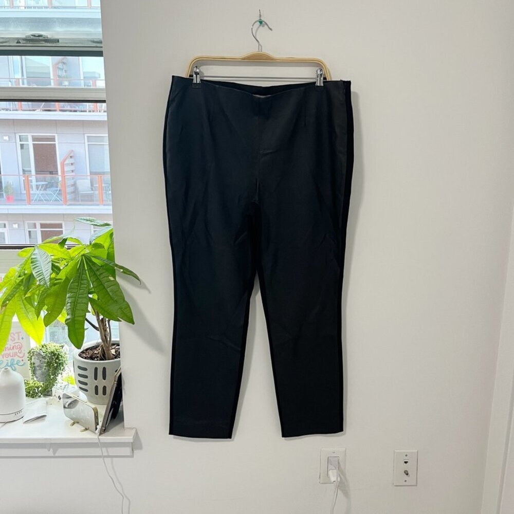 Larry Levine Black Stretch Pants Size 16